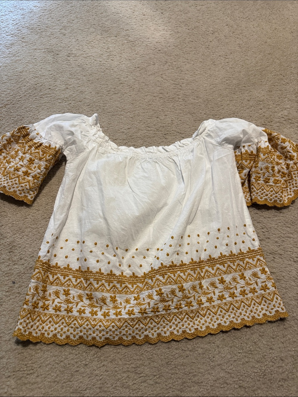 Charlotte Russe White Off-Shoulder Top - Picture 3 of 3